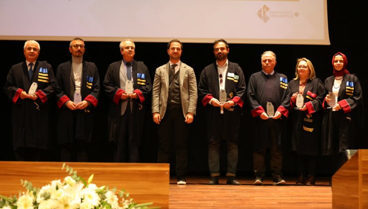Hasan Kalyoncu Üniversitesi Akademik Ödülleri Sahiplerini Buluyor