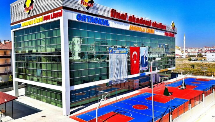 Adana Final Okullarından Büyük Temsil