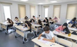 Bin 554 öğrenci ücretsiz kurslarla üniversiteli oldu