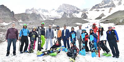 Erciyes'te Temmuz ayında kayak keyfi