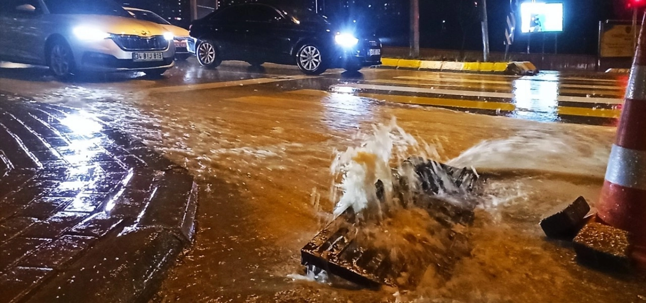 Şanlıurfa’da sel alarmı: Bazı bölgelerde okullar kapatıldı