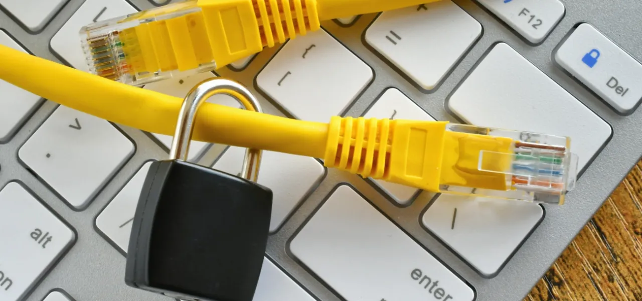 Gençler dijital dünyada büyüyor: Güvenli internet zorunluluk