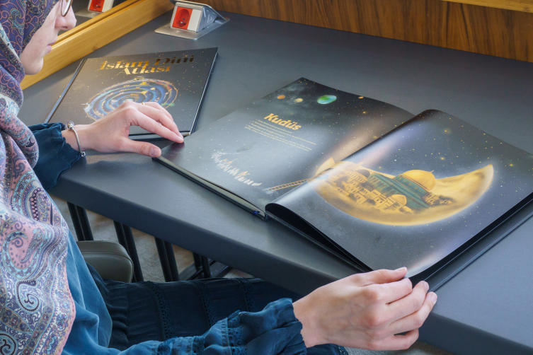 Görsellerle din anlatımı: Yeni atlas yayımlandı