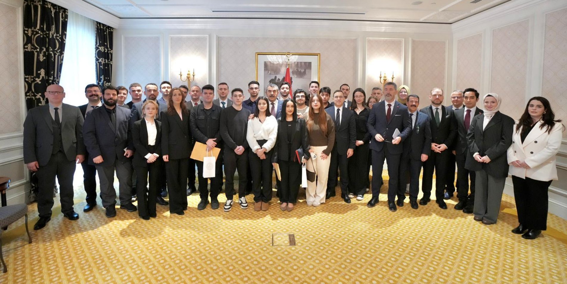 Bakan Tekin’den Rusya’daki Türk öğrencilere burs ve atama müjdesi