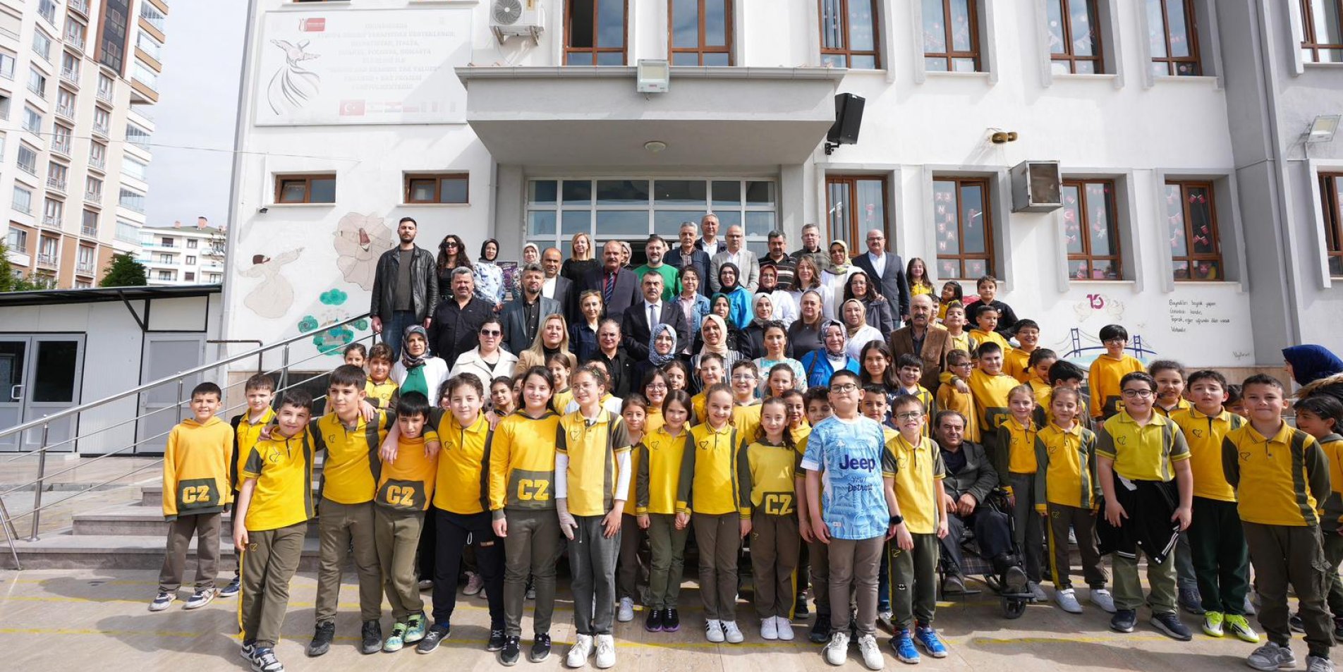 Bakan Tekin’den’ Konya’da sürpriz okul ziyareti