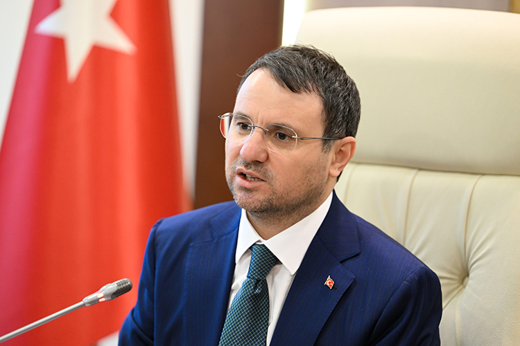 Akın Gürlek Doğu Anadolu vekilleriyle görüştü