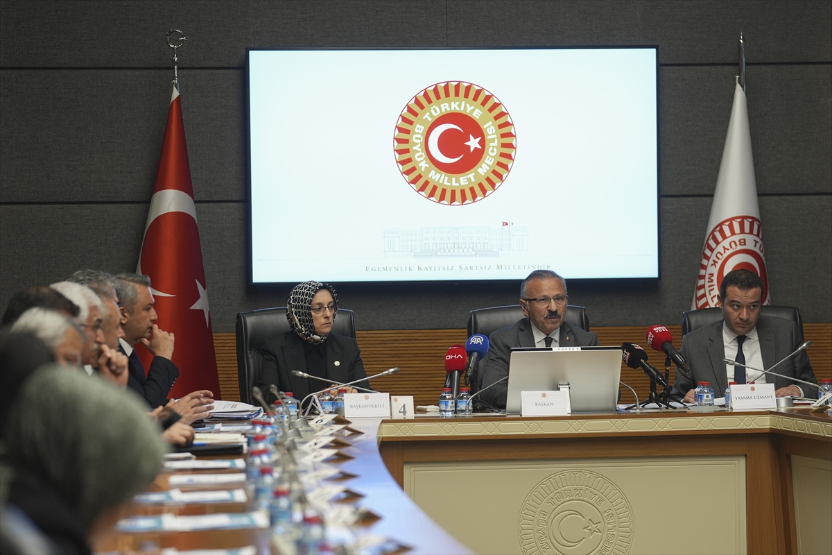 TBMM’ de okul saldırıları komisyonu toplandı