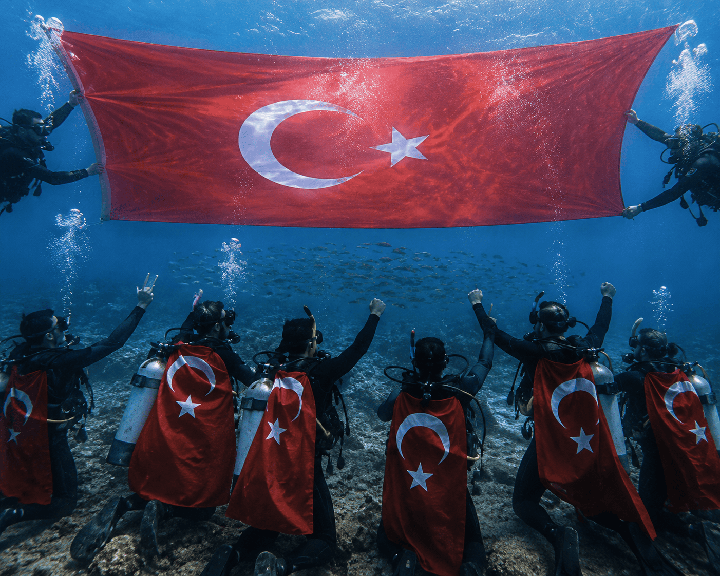 Milli Takım'a deniz dibinden tam destek