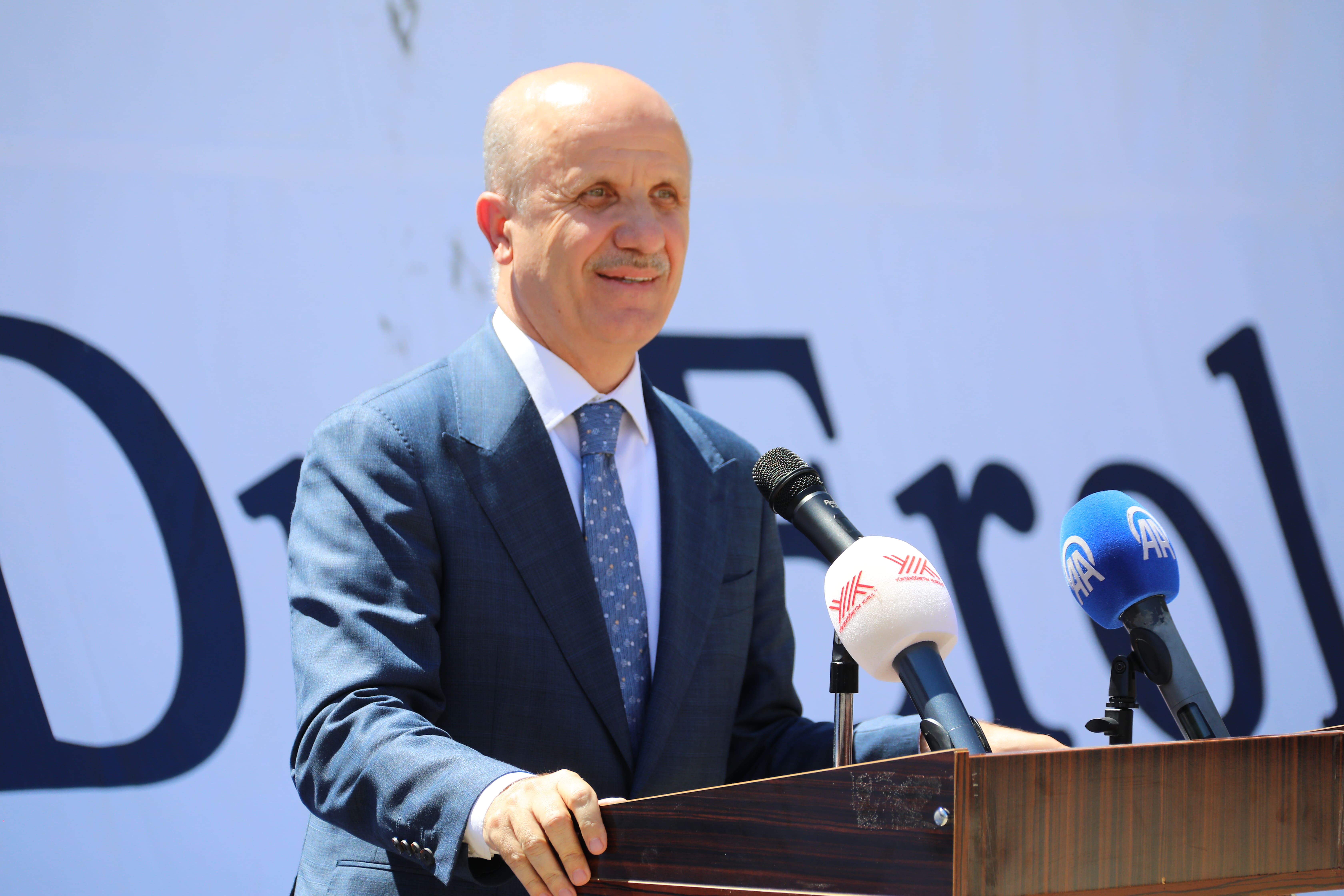YÖK Başkanı Özvar "Başarı sadece çalışmakla gelmez"
