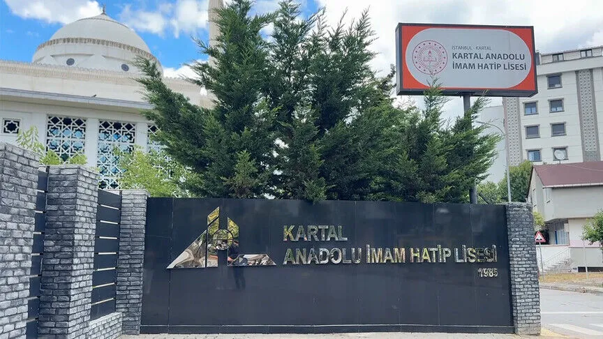 YKS şampiyonlarında Kabataş Erkek ve Kartal Anadolu İmam Hatip liseleri zirvede