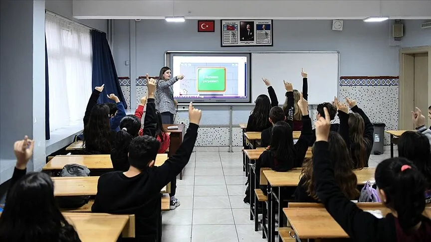 Eğitimde dönüşüm: Öğretmenler yüz yüze eğitim için hazırlanıyor