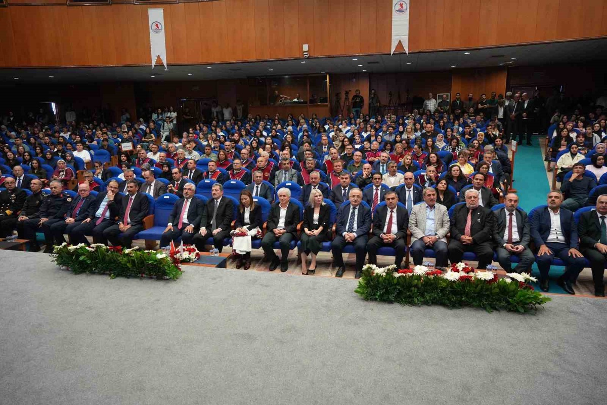 Ondokuz Mayıs Üniversitesinde yeni dönemin ilk dersi organ nakli oldu