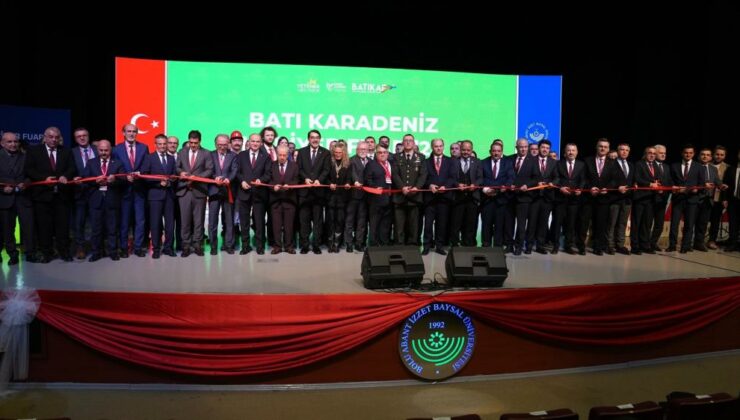 Karabük Üniversitesi Batı Karadeniz Kariyer Fuarı’nda
