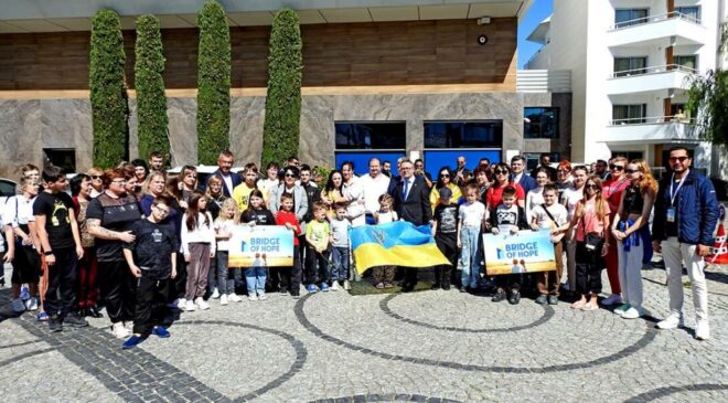 Çeşme’de savaşın yaraları sarılıyor