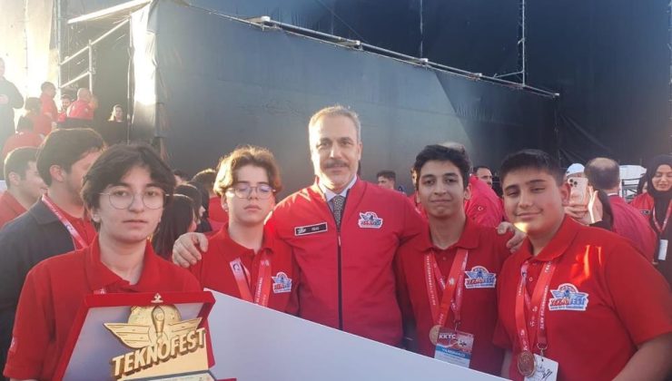 Malatyalı öğrenciler Teknofest 2025’den Türkiye Şampiyonu olarak döndü