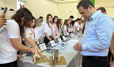 TÜBİTAK 4006 fuarı ilgi gördü