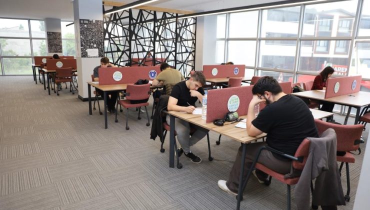 Gençlere üniversite yolunda sınav provası
