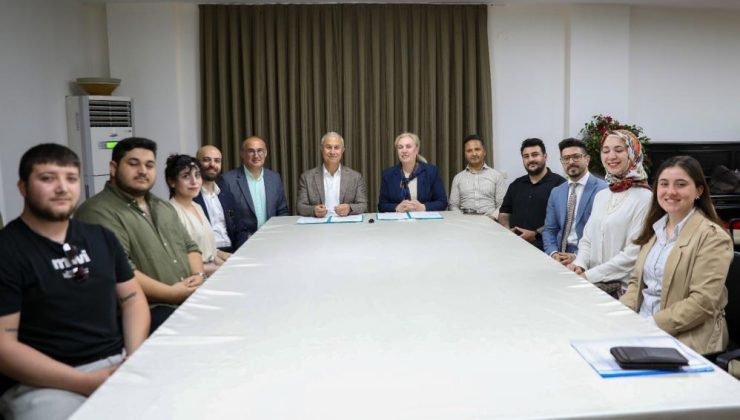 Alanya’da gençler için demokrasi projesi