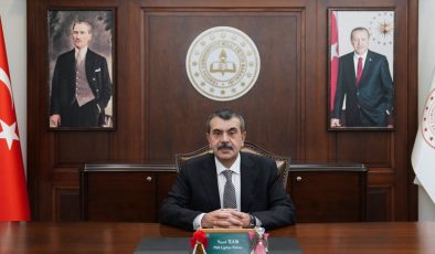 Bakan Tekin’den öğrencilere mesaj