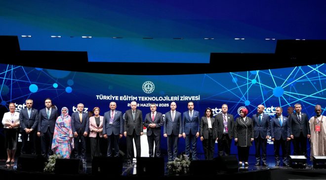 Türkiye eğitimde dijitalleşmeyi tartışıyor