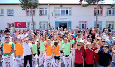 Tekin: Eğitim sanatla güçlenir