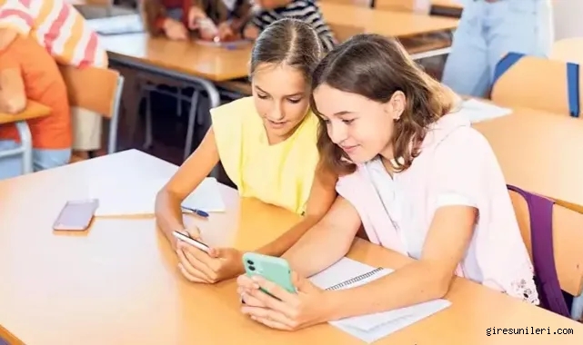 Okullarda cep telefonu kullanımına yeni düzenleme